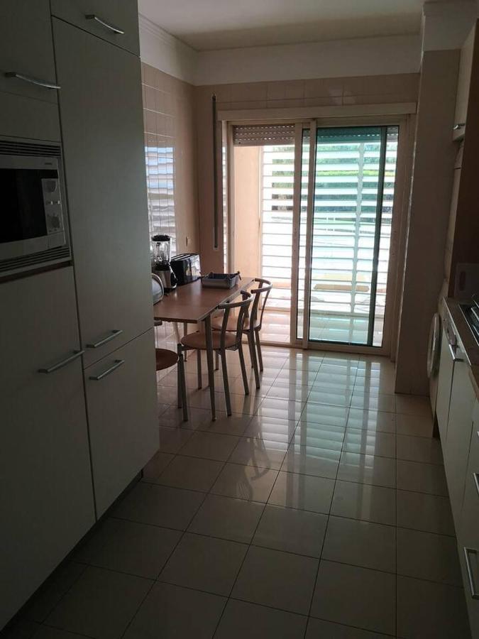 T1 Sea & Pool Apartment Caxias Ngoại thất bức ảnh