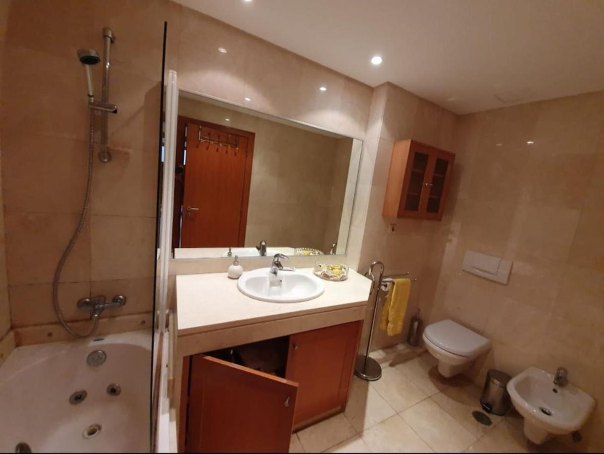 T1 Sea & Pool Apartment Caxias Ngoại thất bức ảnh